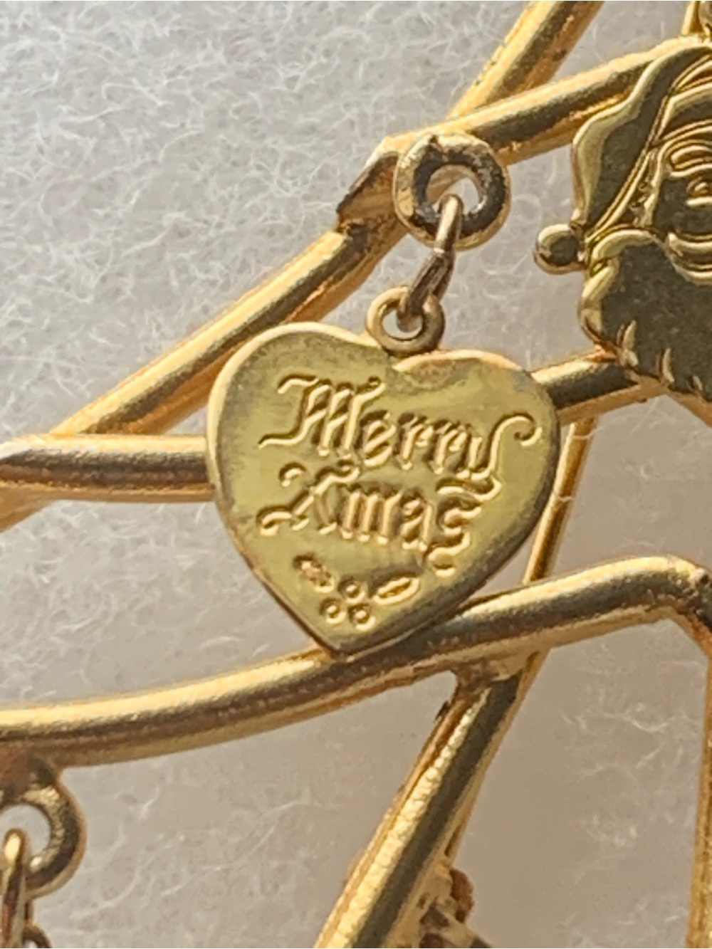 Vintage Gold Tone Christmas Tree Charm Brooch - Festive Holiday Pin - Picture 4 of 13